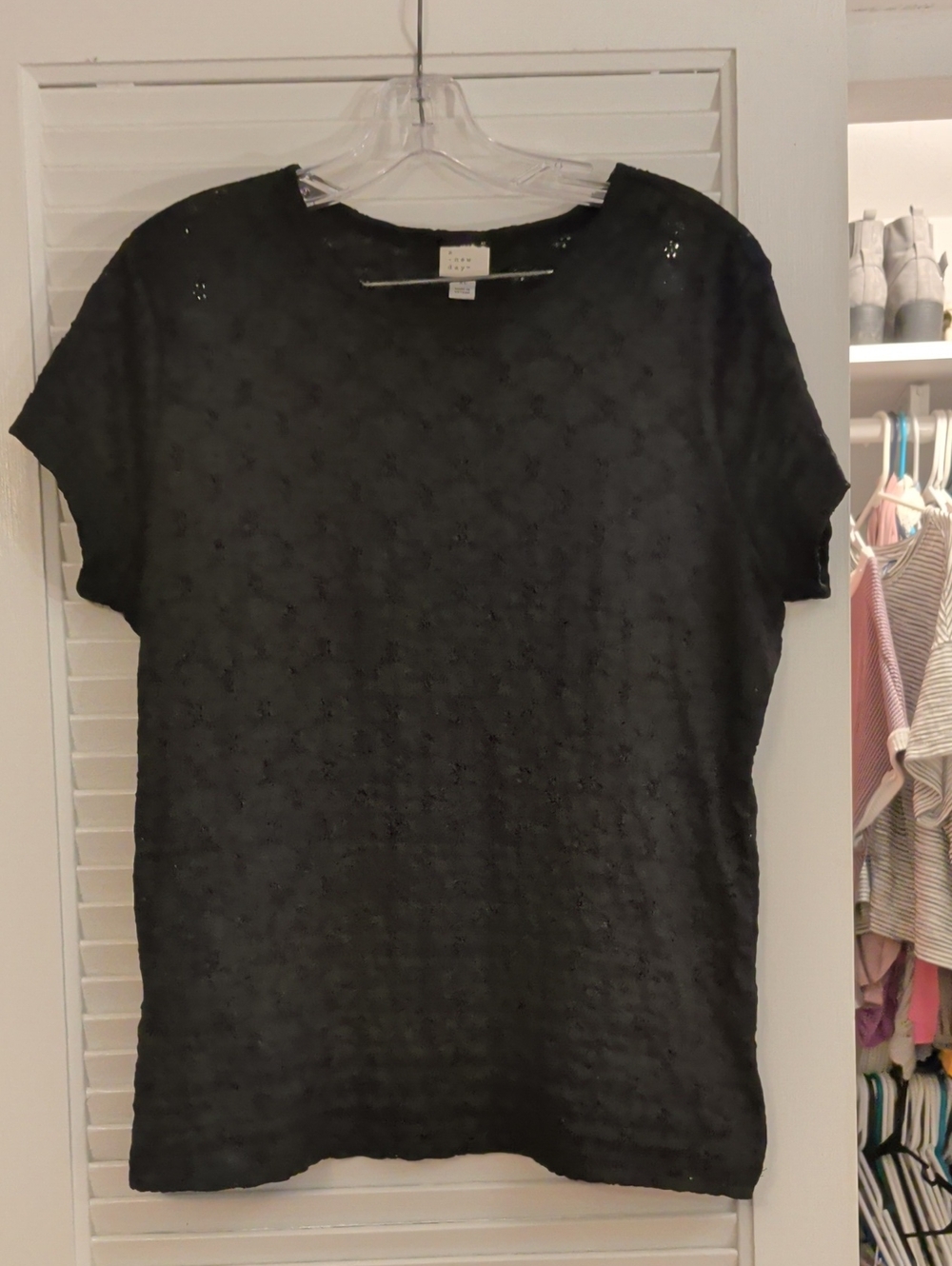 a new day Black Short Sleeve Lace-Texture Tee